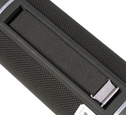 Колонка порт. Hyundai H-PAC380 черный 30W 1.0 BT/3.5Jack/USB 10м 6600mAh