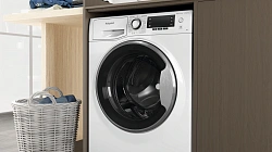 Стиральная машина Hotpoint NSD 6239 S VE RU класс: A-30% загр.фронтальная макс.:6кг белый инвертор