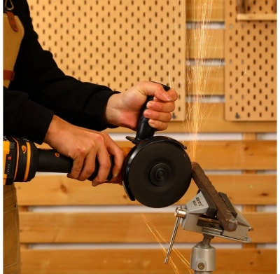 Углошлифовальная машина Deko ZKAG20 9000об/мин рез.шпин.:M14 d=125мм (084-1044)