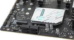Материнская плата MSI B760 GAMING PLUS WIFI DDR4 Soc-1700 Intel B760 4xDDR4 ATX AC`97 8ch(7.1) 2.5Gg+HDMI+DP