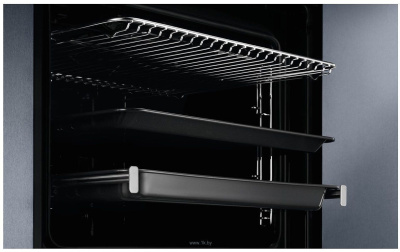 Духовой шкаф Электрический Electrolux EOB7S31V белый