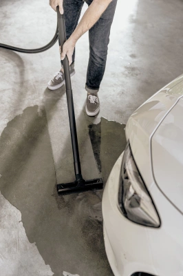 Строительный пылесос Karcher WD 2 Plus V-12/4/18 1000Вт (уборка: сухая/сбор воды) желтый