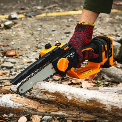 Цепная пила Deko DKCHS 20-6 Pro аккум. дл.шины:6" (15cm) 2аккум. 2.2Ач ЗУ (081-2025)