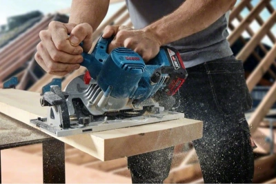 Циркулярная пила (дисковая) Bosch GKS 185-LI (ручная) D диска.:165мм (06016C1221)