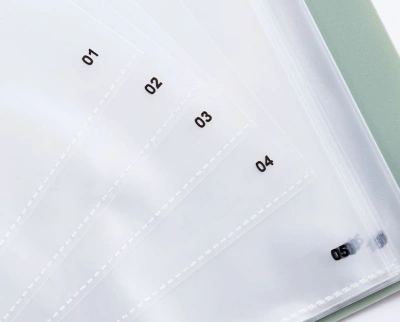 Папка с 30 прозр.вклад. Deli Nusign NS167 A4 пластик ассорти