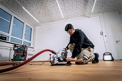Торцовочная пила Metabo KS 216 M Set 1100Вт 5000об/мин d=216мм