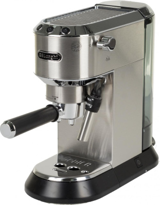Кофеварка рожковая Delonghi EC685.M 1350Вт серебристый/черный