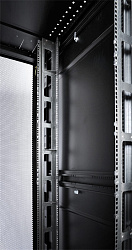 Шкаф серверный ЦМО (ШТК-СП-42.8.10-48АА-9005) напольный 42U 800x930мм пер.дв.перфор. задн.дв.перфор.2-хст. 2 бок.пан. 1350кг черный 690мм 180град. 1950мм