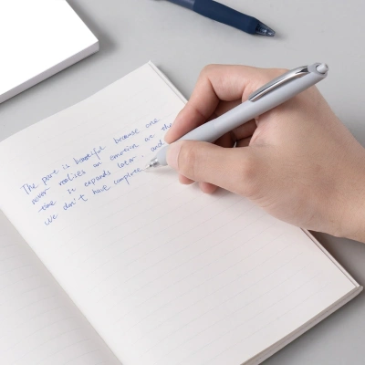 Ручка шариков. автоматическая Deli Xtream EQ48-BL d=0.7мм син. черн. кругл. резин. манжета