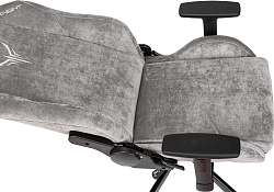 Кресло игровое Knight N1 Fabric серый Light-19 с подголов. крестов. металл