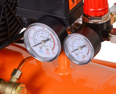 Компрессор поршневой Вихрь КП-165/10 безмасляный 165л/мин 10л 950Вт оранжевый/черный