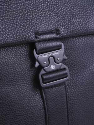 Рюкзак Piquadro Than CA6609S135/N черный кожа