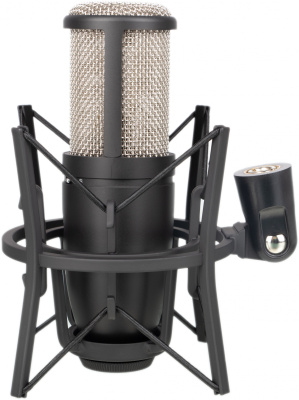 Микрофон проводной AKG P220 черный