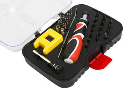 Набор отверток Rexant 12-4772 в компл.:28 предметов жесткий кейс