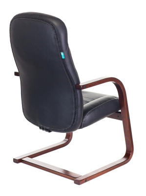 Кресло Бюрократ T-9923WALNUT-AV черный кожа полозья дерево коричневый