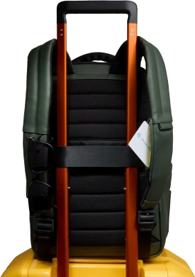 Рюкзак Piquadro Corner 2.0 CA6638C2OW/VE темно-зеленый полиуретан/полиэстер