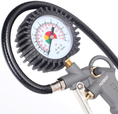 Пистолет для накачки шин Patriot GN 60D серый