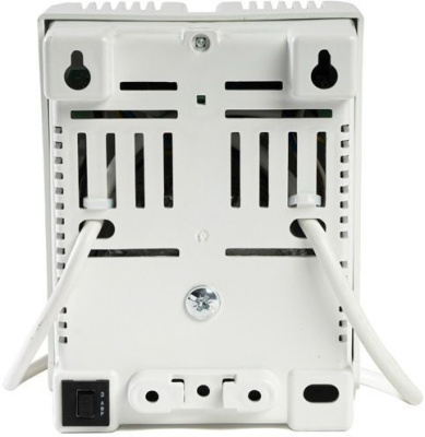 Стабилизатор напряжения Бастион Teplocom ST-555 300Вт 400ВА белый