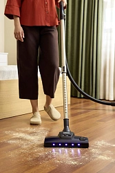 Пылесос Karcher VCC 6 CycloneX 800Вт белый/черный