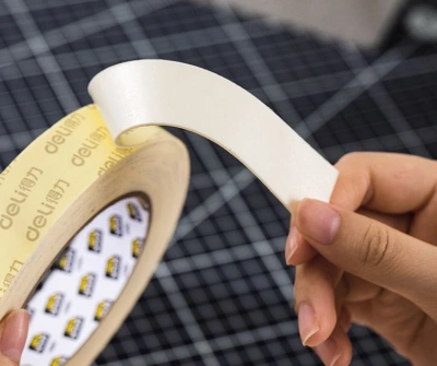 Клейкая лента монтажная Deli EA368 бежевый шир.24мм дл.4.57м двухсторонняя