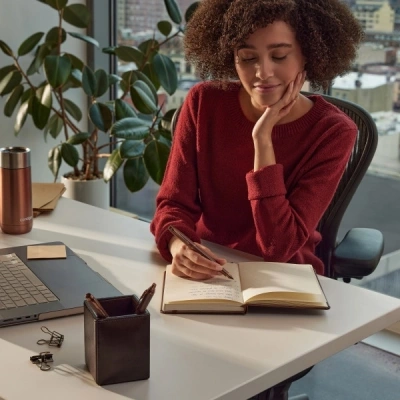 Ручка перьев. Parker IM Monochrome F328 (2190511) Burgundy PVD F сталь нержавеющая подар.кор.