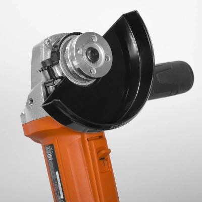 Углошлифовальная машина Daewoo DAG 650-125 650Вт 11000об/мин рез.шпин.:M14 d=125мм