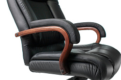 Кресло руководителя Бюрократ T-9925WALNUT черный кожа/иск.кожза крестов. металл/дерево