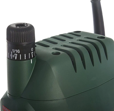 Фрезер Bosch POF 1400 ACE 1400Вт 28000об/мин макс.ход:55мм